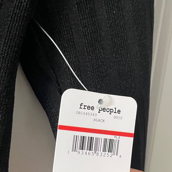 NWT FREE PEOPLE / LUCKY YOU LAYERING TOP BLACK - Picture 3 of 4